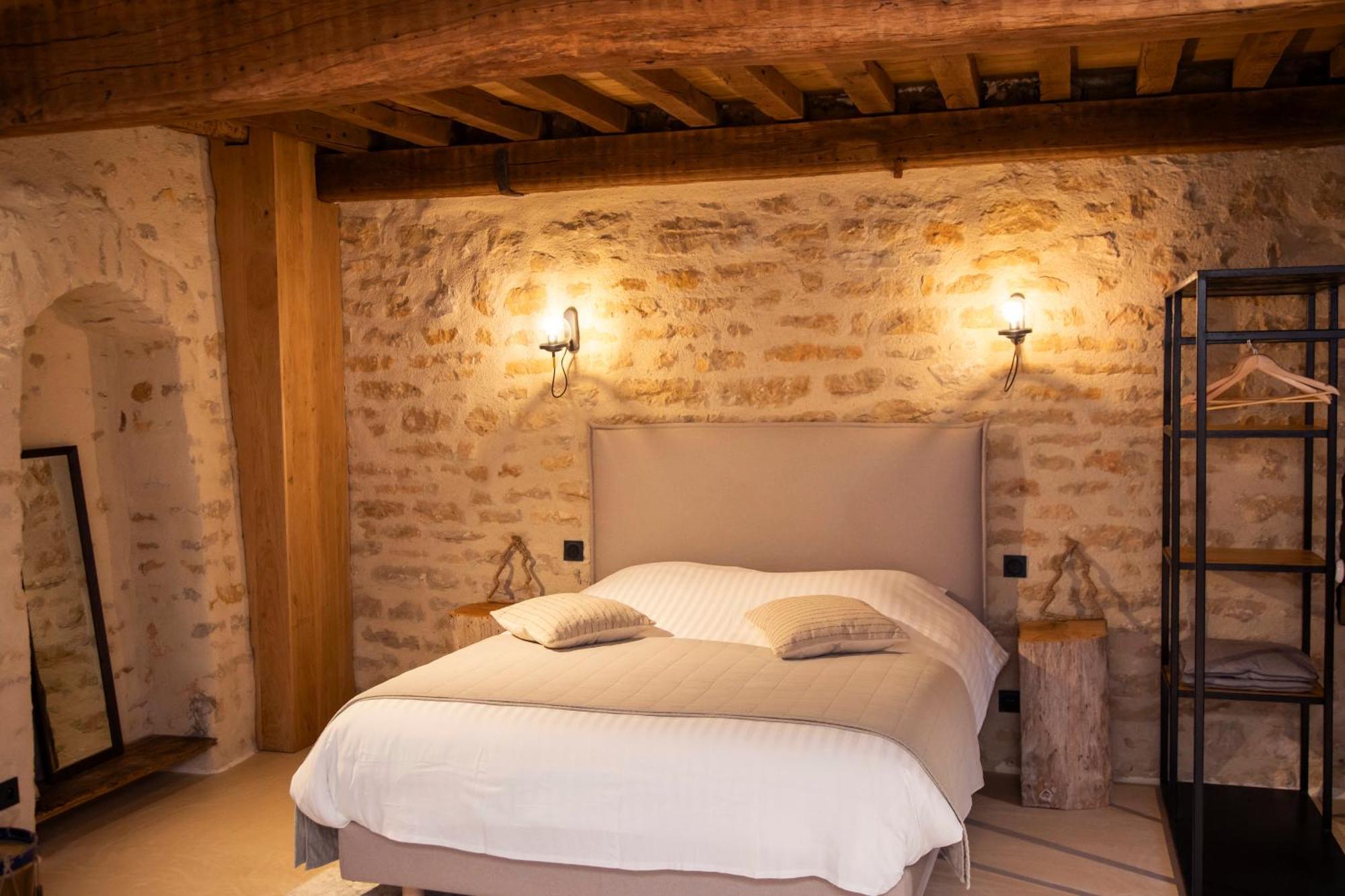 Chateauneuf Suites Eksteriør bilde