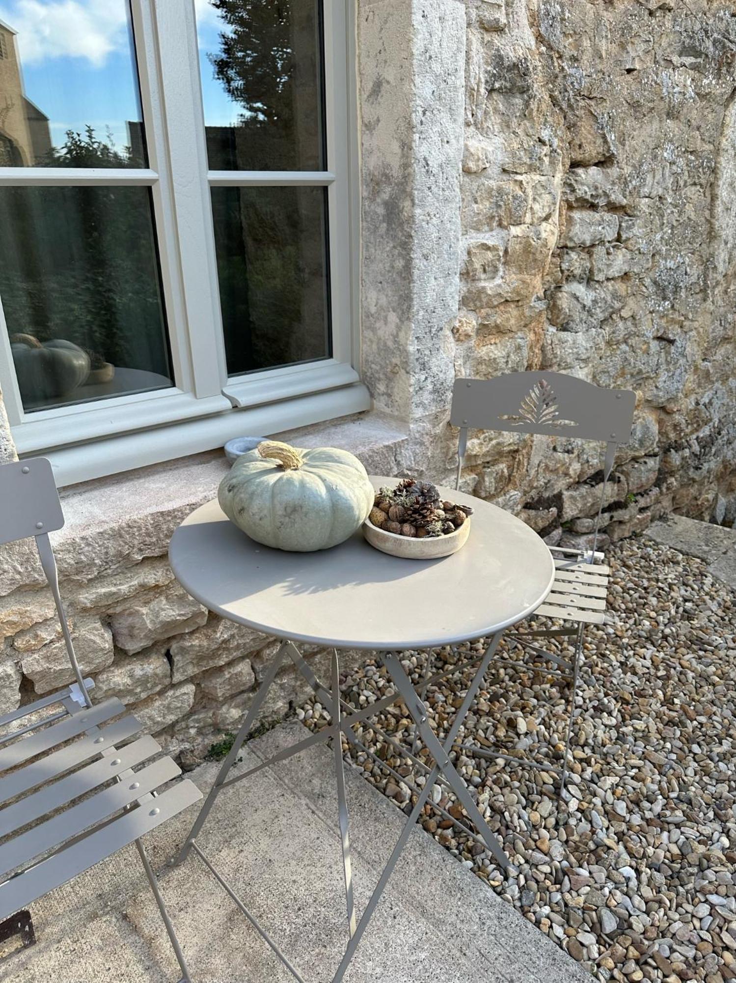 Chateauneuf Suites Eksteriør bilde