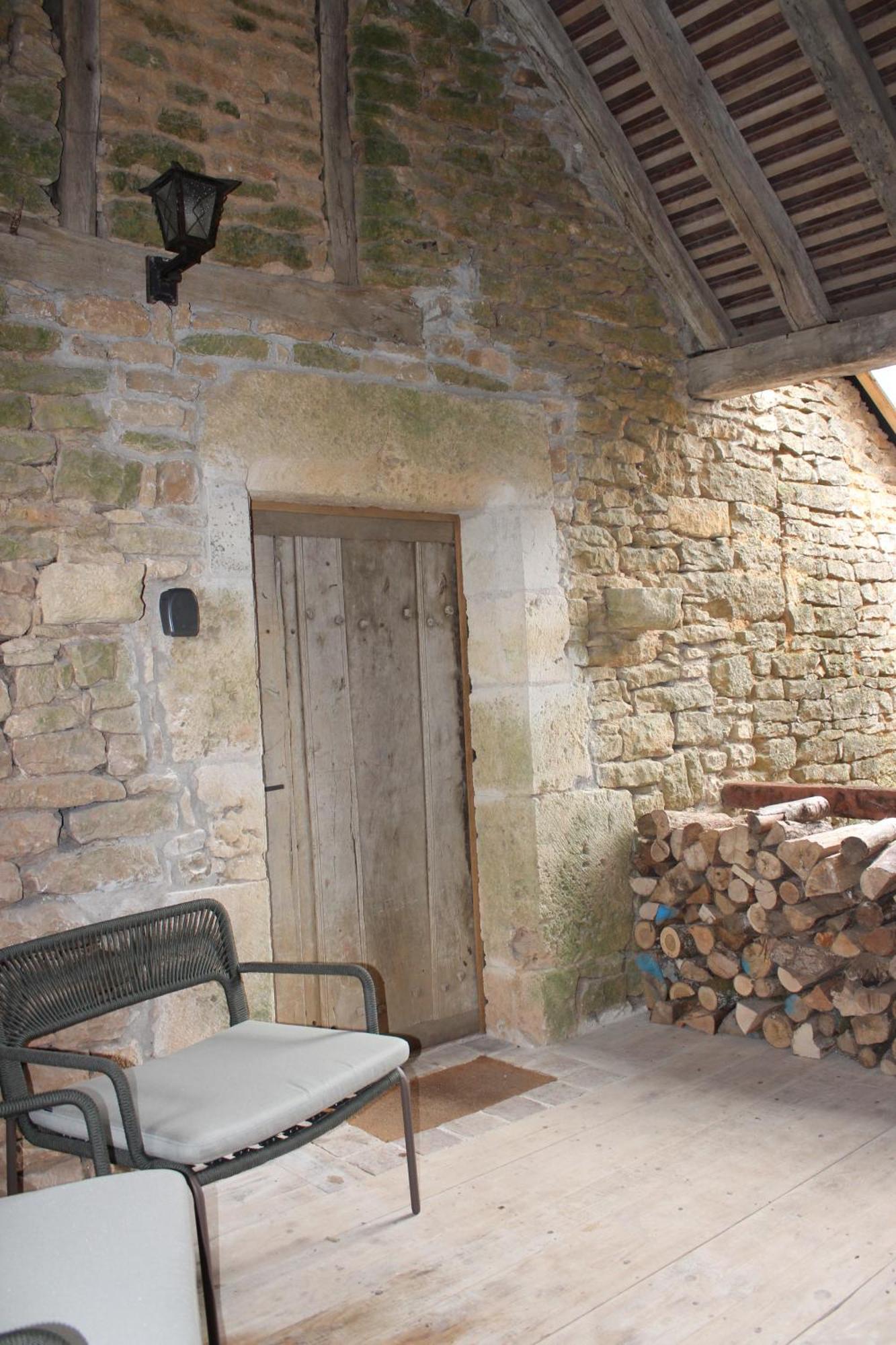 Chateauneuf Suites Eksteriør bilde