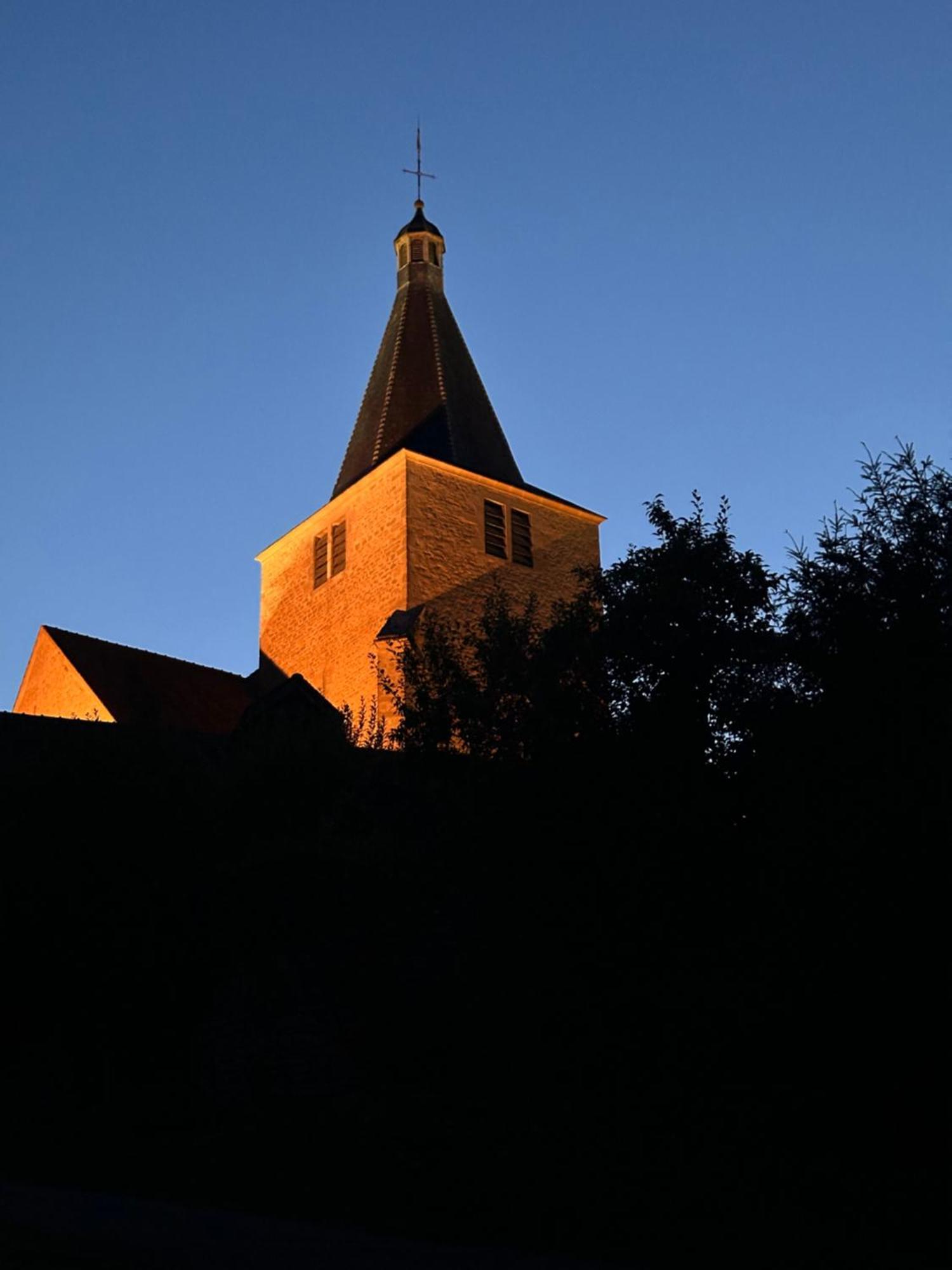 Chateauneuf Suites Eksteriør bilde
